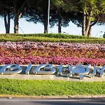 Apartamento Relax And Unwind By The Pool In Bibione