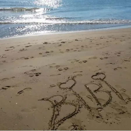 Relax And Unwind By The Pool In *